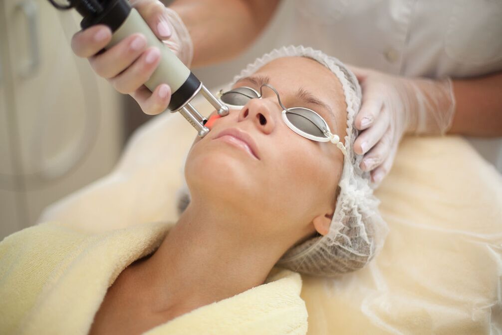 Rajeunissement du champ du visage